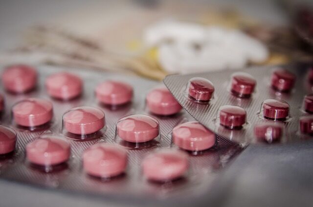 jarmoluk-medications-257336_640