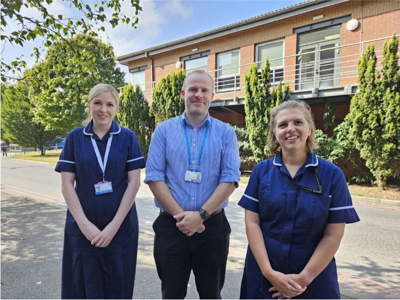 Research-Nurse-Kayleigh-Bridle-Professor-Mike-Crooks-and-Respiratory-Nurse-Specialist-Karen-Watkins.