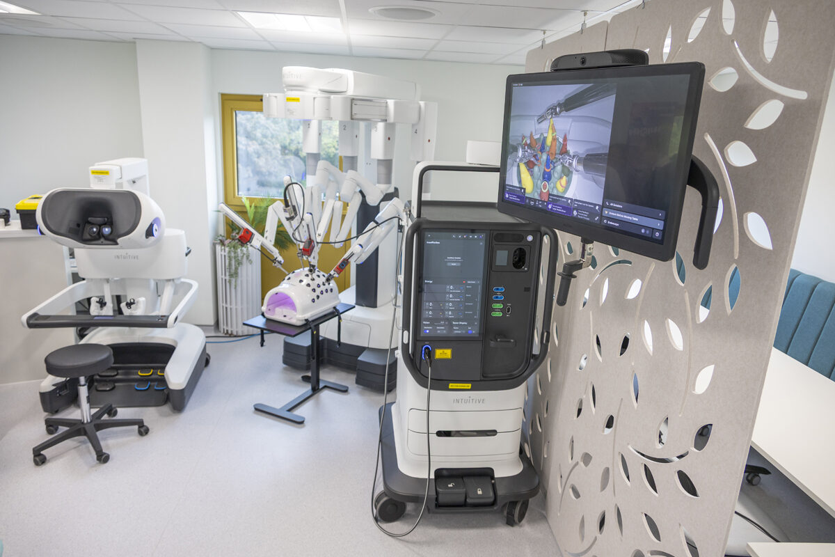 A robotic surgery machine